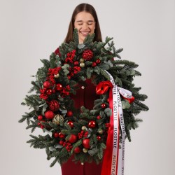 ogromnyj novogodnij venok iz eli  1-1